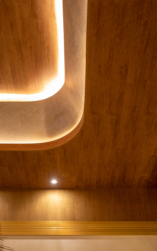 Projeto:@taywazilewski |Foto: @renaudphoto80 | Referência: Teto Vinílico Origens Angelim