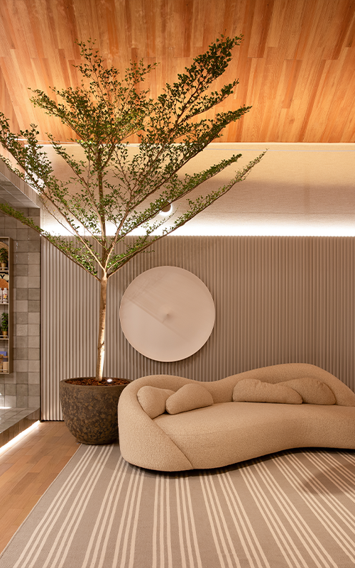 Projeto: @carolinafagundes | Foto: @raphaelbriest | Referência: Teto Vinílico Jungle Doma