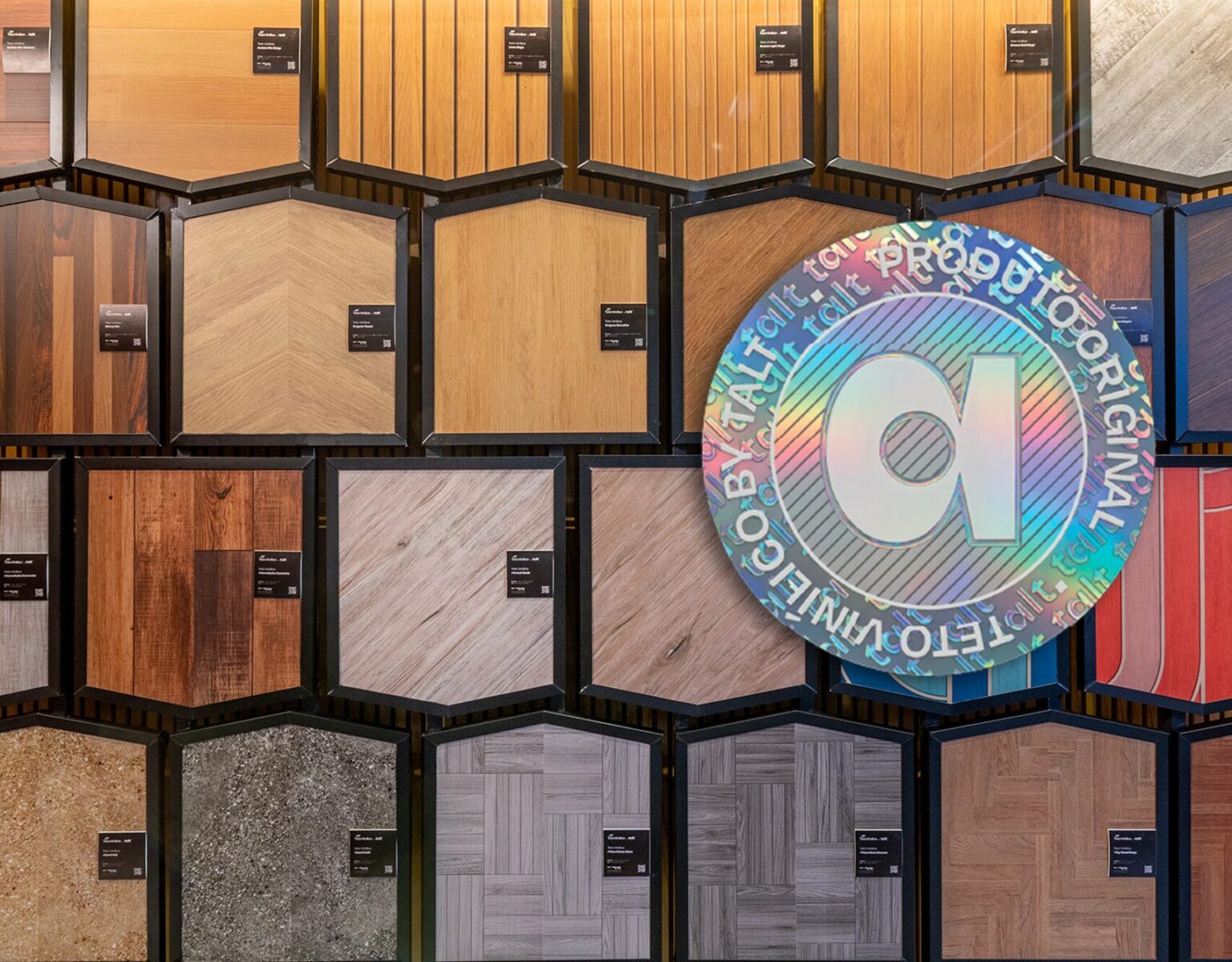 Talt apresenta selo holográfico de originalidade do Teto Vinílico na Expo Revestir 2026 